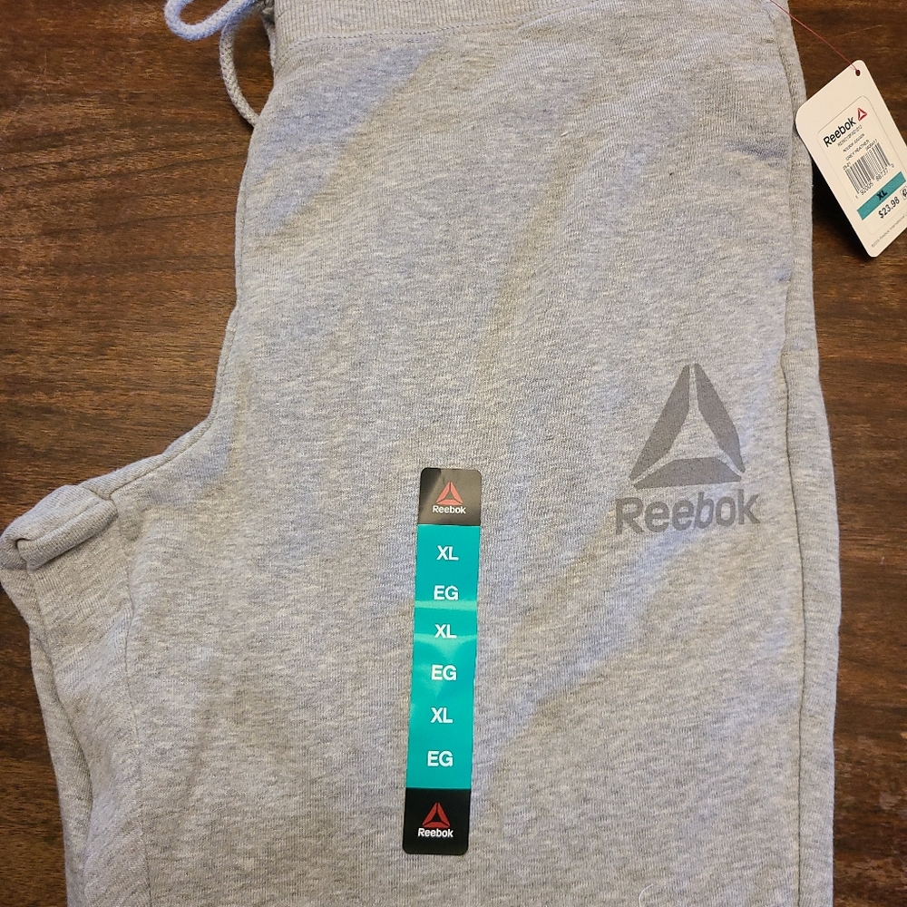 Womens Reebox Jogger XL New With Tags